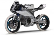 La moto électrique Yamaha PES2 passe aux deux roues motrices