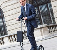 Trottinettes, monocycles et autres «engins à roulette»