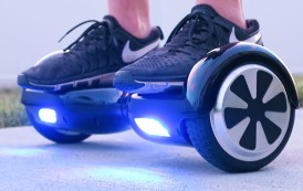 Le « hoverboard », accessoire tendance pour Noël, mais pas sans risques