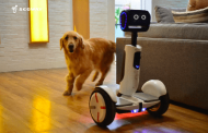 CES 2016 : Intel cache un robot mignon dans un Segway