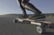 Record du monde de vitesse en longboard électrique à 96 km/h !