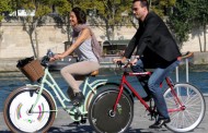 Roolin’ Smart : une roue connectée pour transformer sa bicyclette en vélo électrique