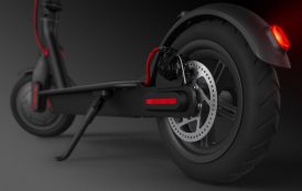 M365 – Xiaomi sort sa trottinette électrique repliable Bluetooth