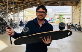 Bordeaux: 30 km/h, léger, pratique… Le skate électrique débarque grâce à la start-up Elwing Board