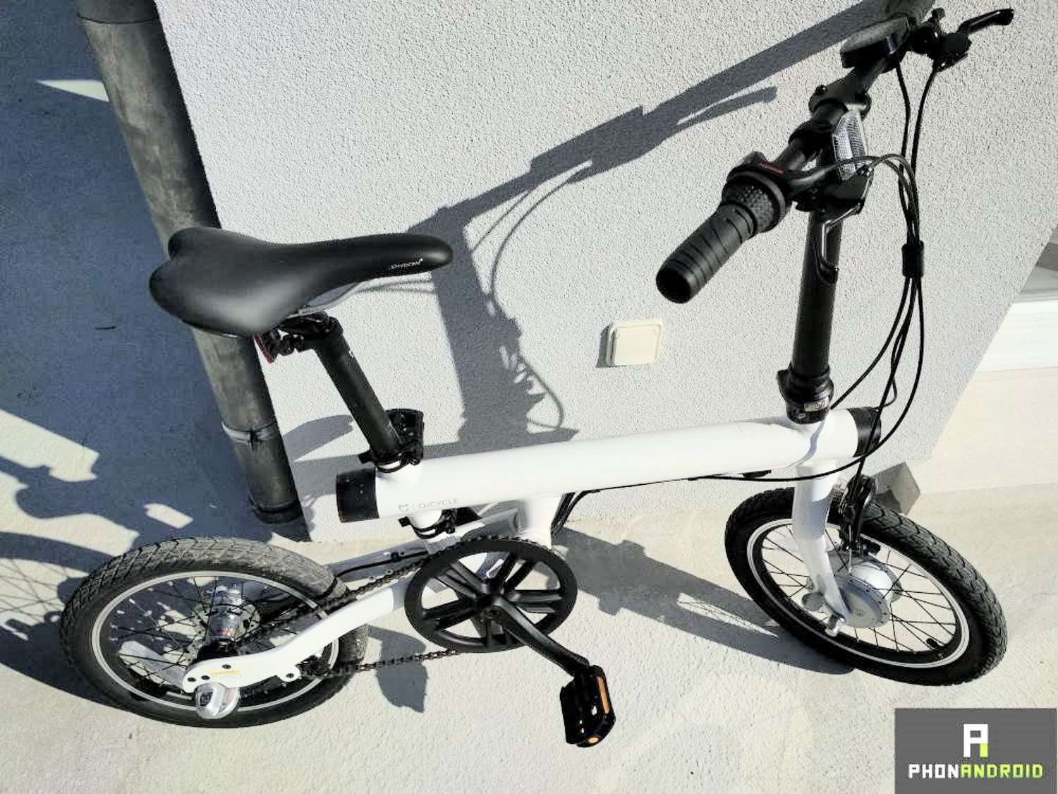 Test Xiaomi QiCycle EF1 : le vélo électrique pliant connecté ultra-compact