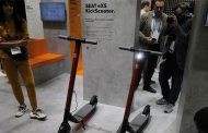 Segway développe la eXS KickScooter, une trottinette pour Seat