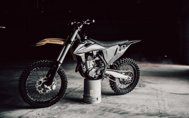 Télécharger vidéo TikTok d&rsquo;un mélange de teinte pour réservoir de moto, avant de l&rsquo;oublier